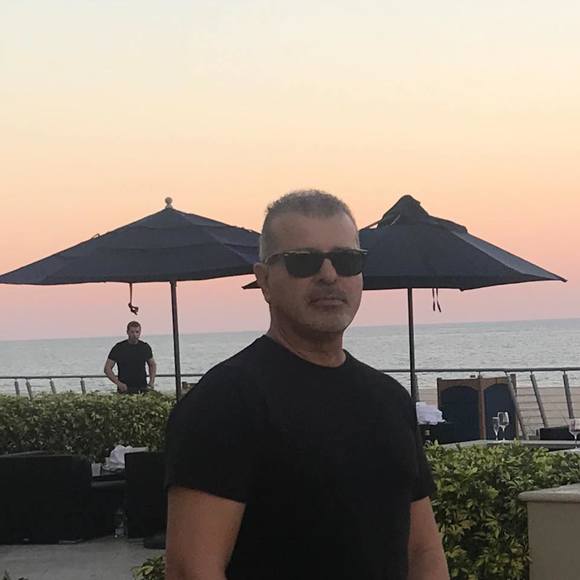 Meet your Posher, Chris - Picture 1 of 1